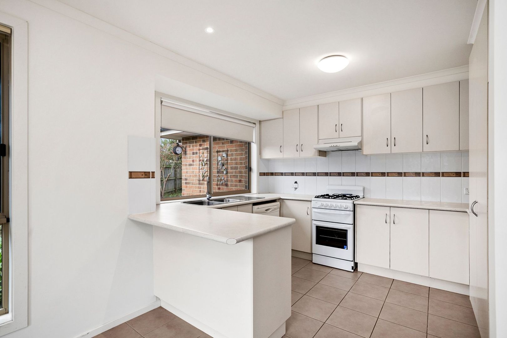 2/3 Koorong Avenue, Rosebud VIC 3939, Image 2