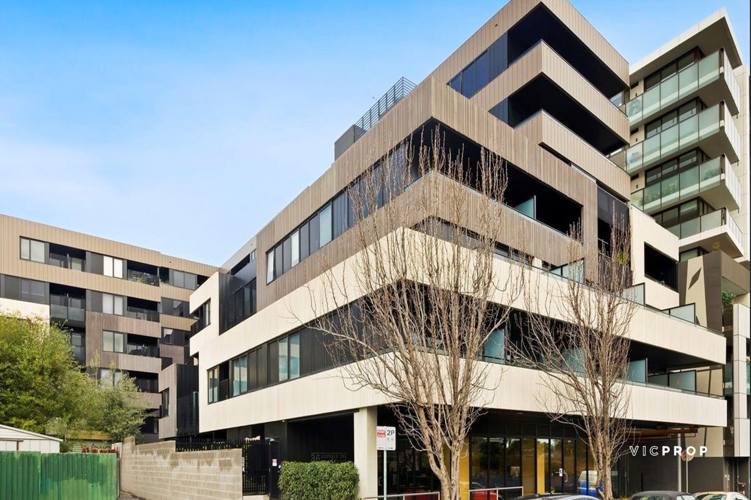 2 bedrooms Apartment / Unit / Flat in 209A/36 Lilydale Grove HAWTHORN EAST VIC, 3123