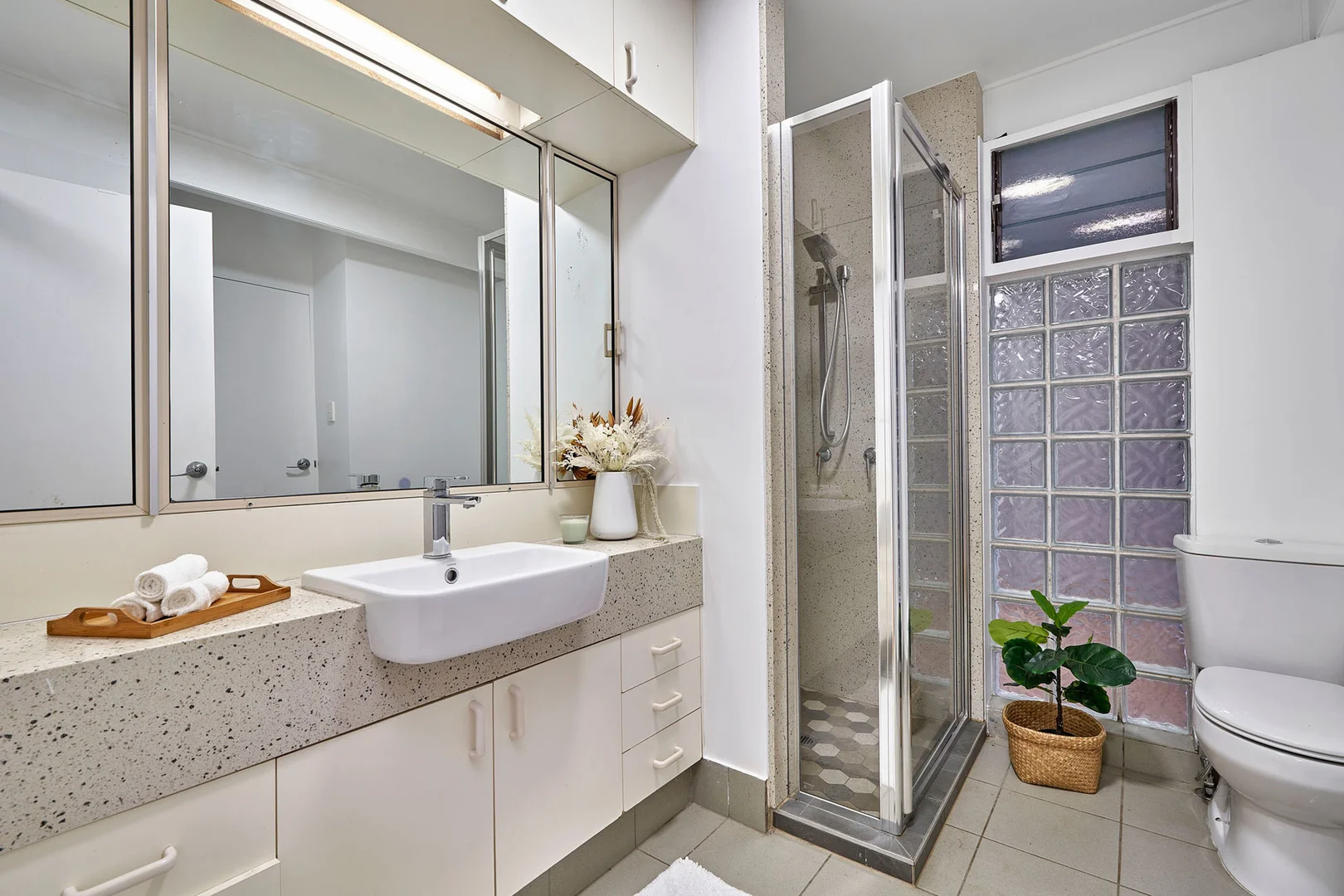 Additional image 21 of 21 Koppen Terrace, Mooroobool QLD 4870