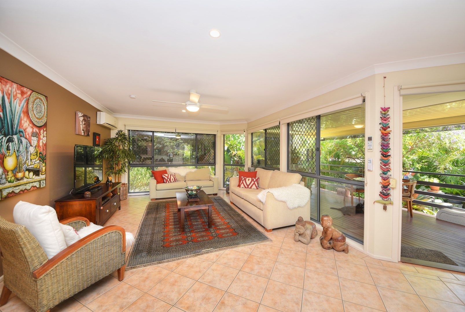 21 Beaconsfield Drive, Burleigh Waters QLD 4220, Image 2