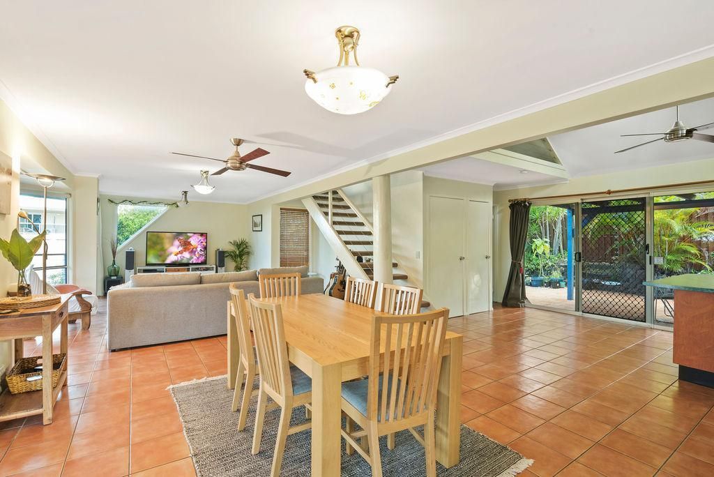 9 Radiata Court, Elanora QLD 4221, Image 1