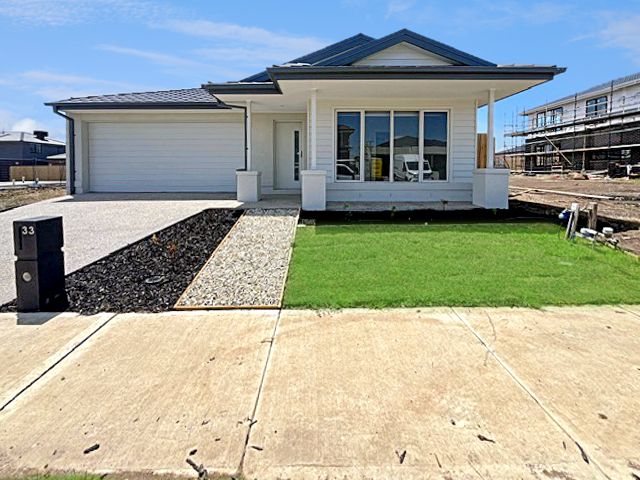 4 bedrooms House in 33 Gamon Street MICKLEHAM VIC, 3064