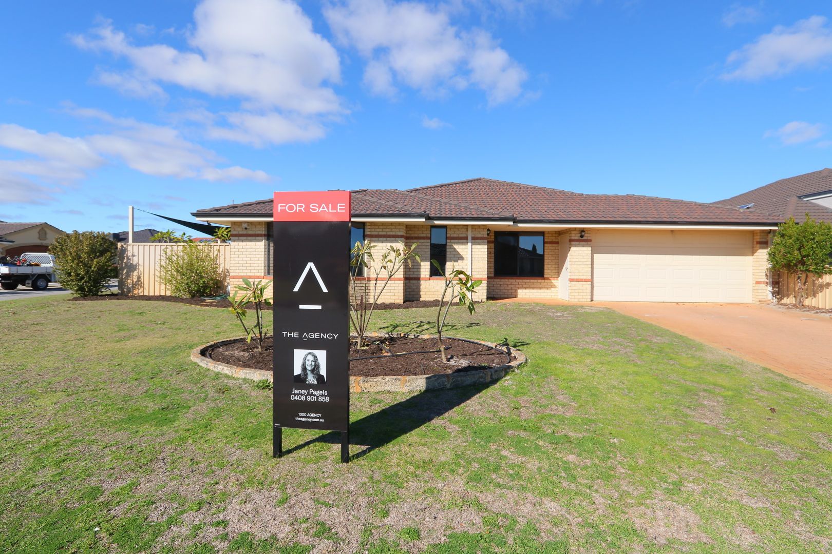 19 Northfield Crescent, Canning Vale WA 6155, Image 2