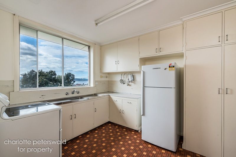 44 Knocklofty Terrace, West Hobart TAS 7000, Image 2