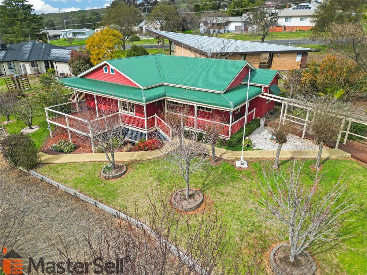 32 Luke Street, Gundagai NSW 2722, Image 0