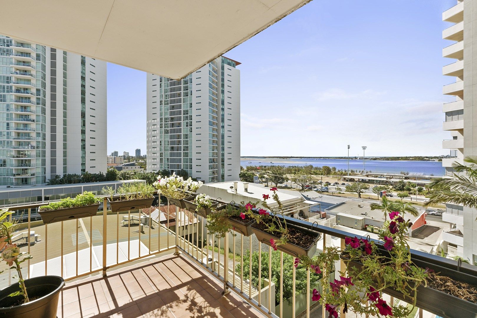 19/72 'Hammond Towers', Marine Parade, Southport QLD 4215, Image 0