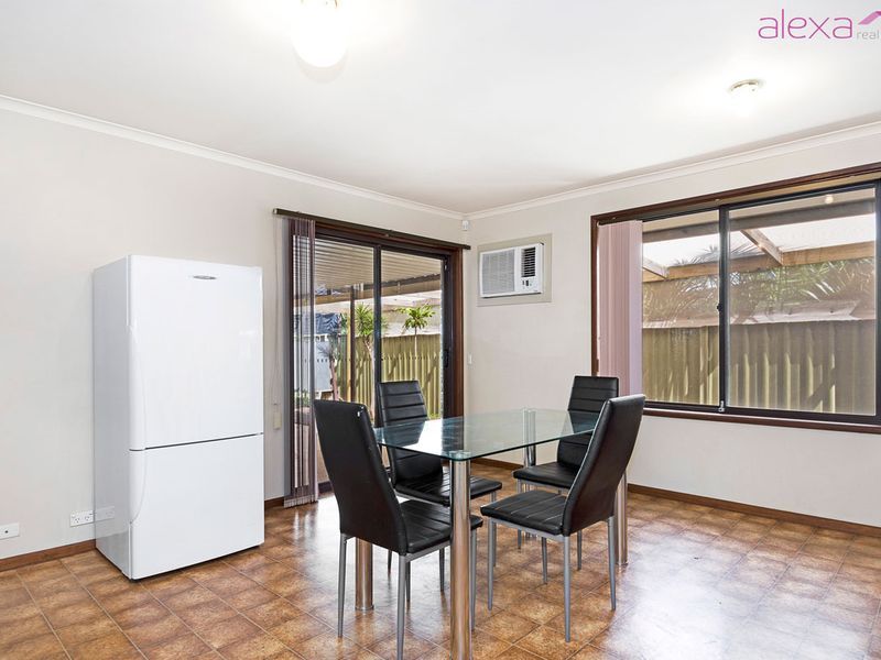 6 Garfield Crt, Paralowie SA 5108, Image 2