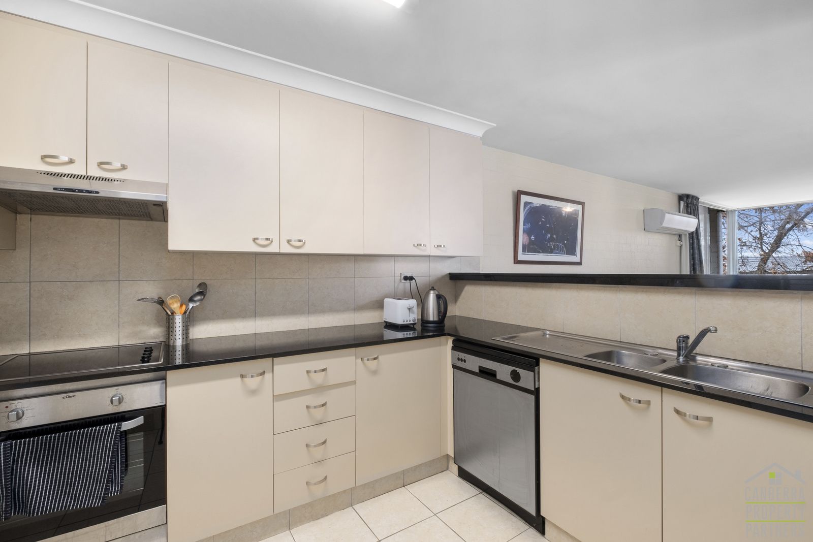 2 bedrooms Apartment / Unit / Flat in 7/10-12 Howitt Street KINGSTON ACT, 2604