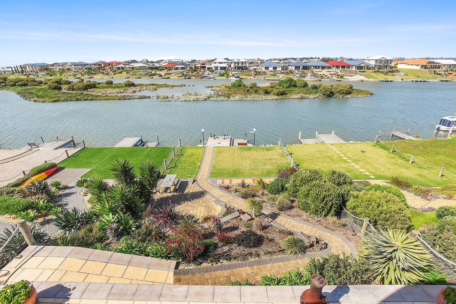 97 Blanche Parade, Hindmarsh Island SA 5214, Image 1