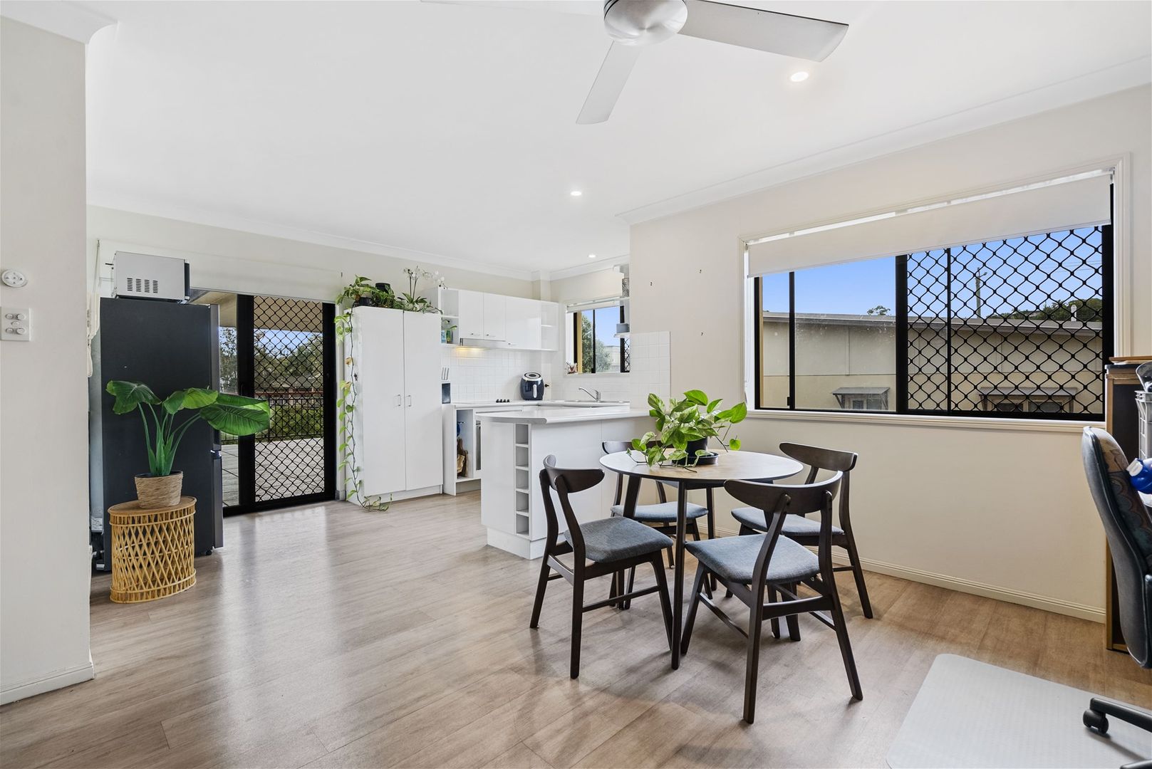 8/23 Ridge Street, Greenslopes QLD 4120, Image 2