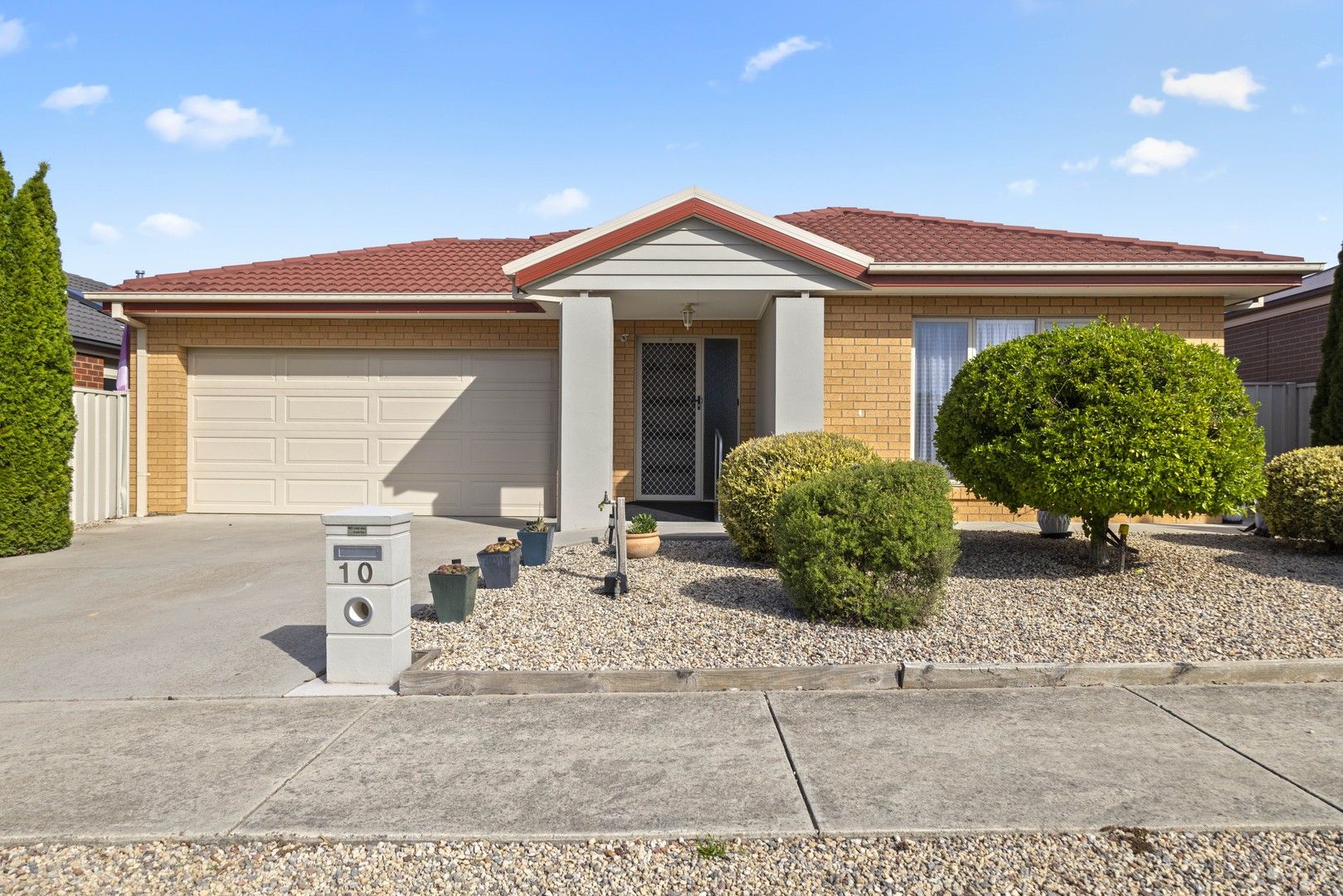 10 Miners Rest, Kangaroo Flat VIC 3555, Image 0