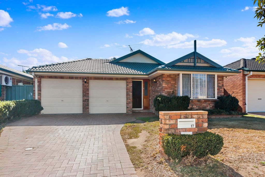 17 Yallum Court, Wattle Grove NSW 2173, Image 0