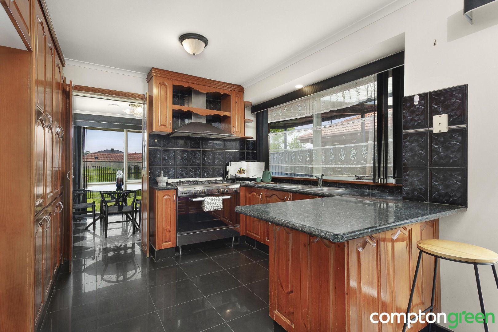 43 Brown Avenue, Altona Meadows VIC 3028, Image 2