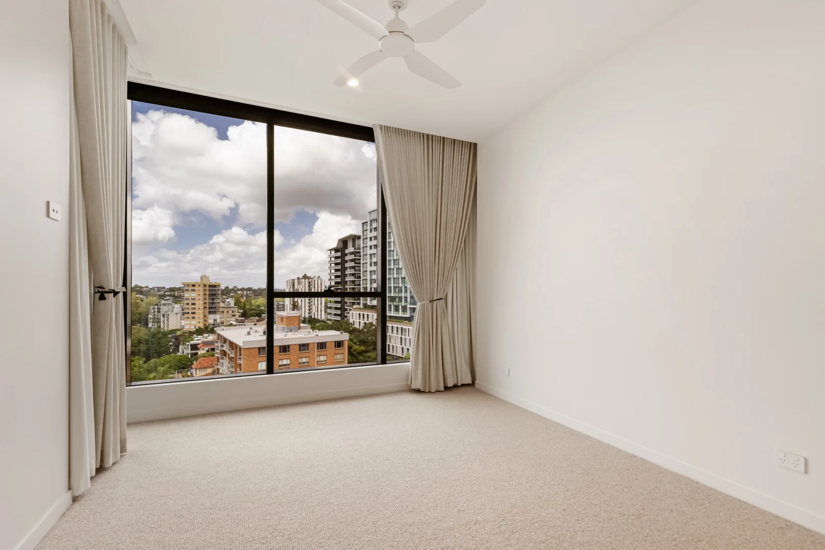 Additional image 5 of 11107/600 Coronation Drive, Toowong QLD 4066
