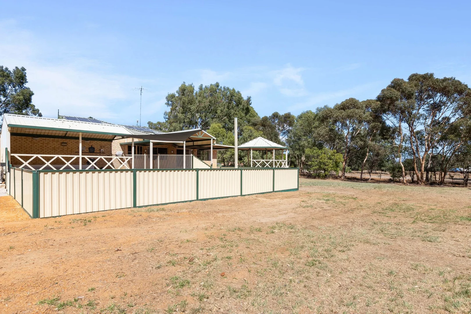 Additional image 27 of 10 College Court, Serpentine WA 6125