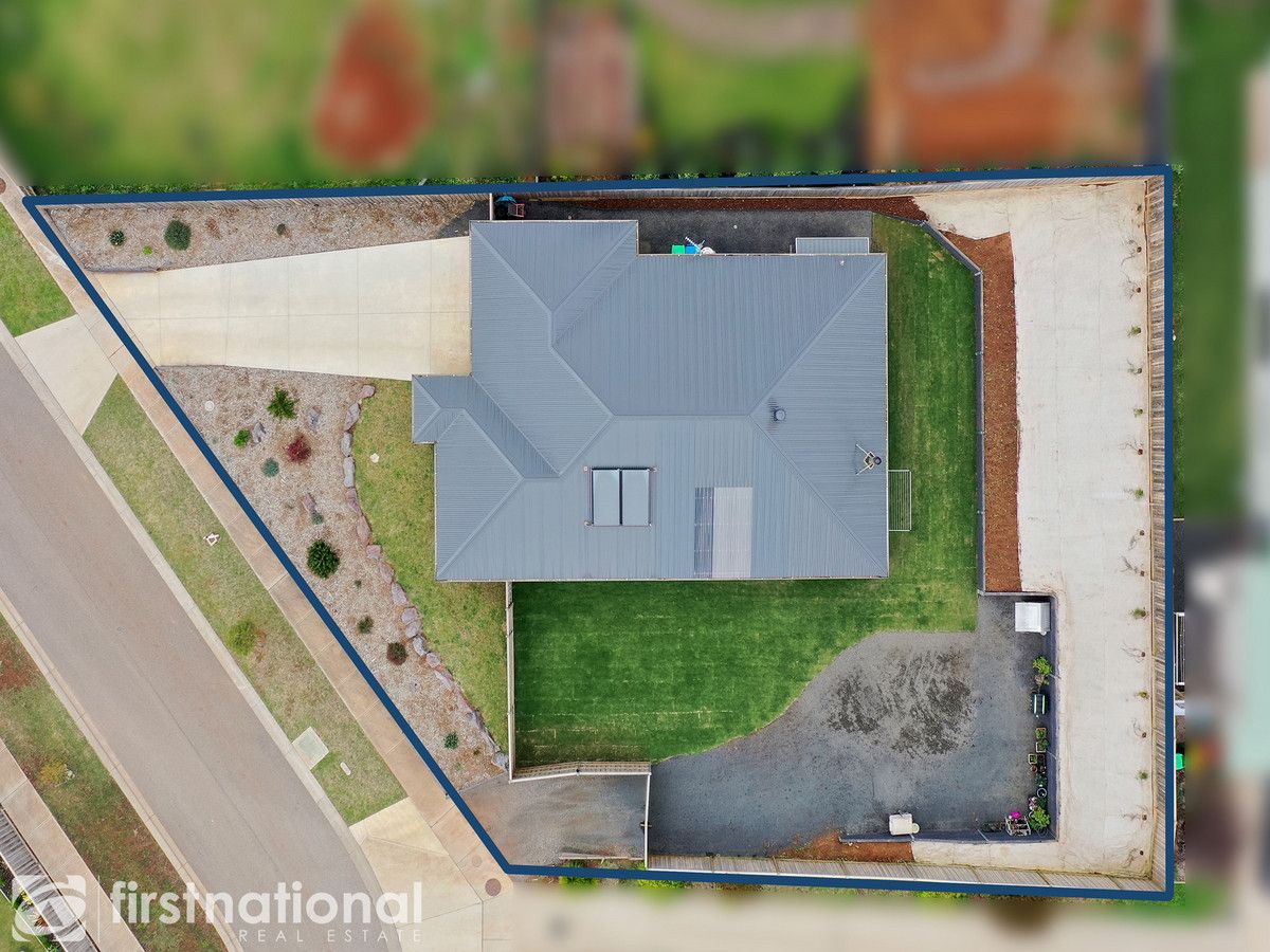 5 Red Hill Court, Neerim South VIC 3831, Image 2