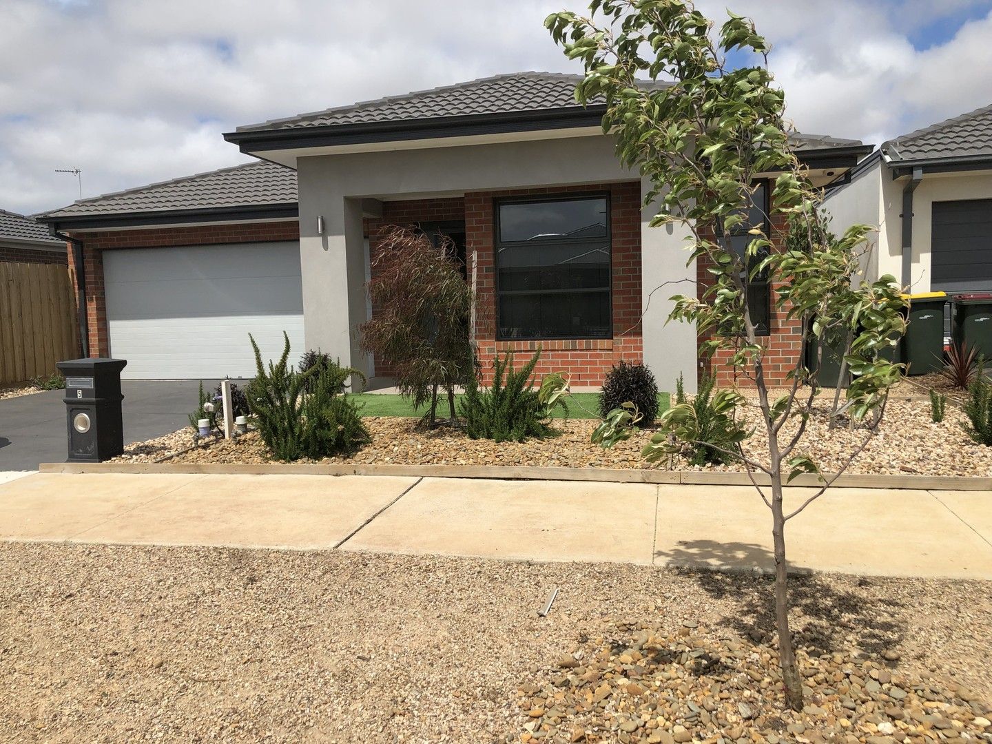 4 bedrooms House in 5 Simpson Circuit ARMSTRONG CREEK VIC, 3217