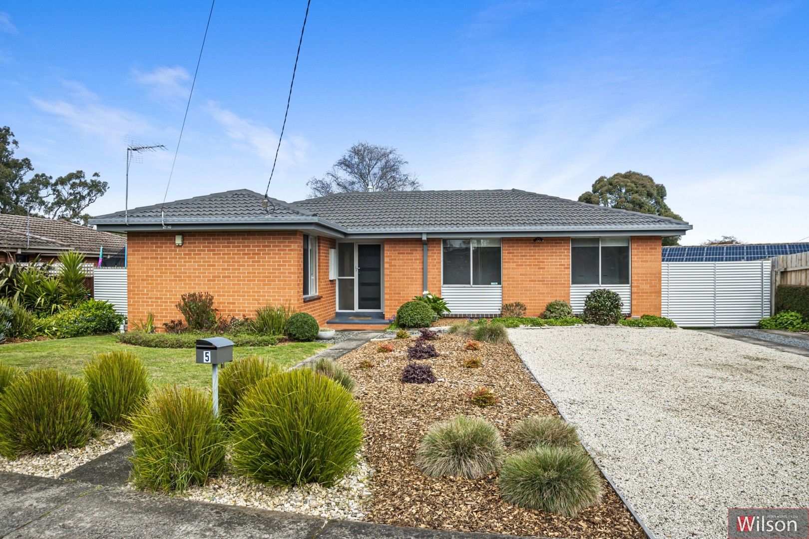 3 bedrooms House in 5 Frances Crescent BALLARAT EAST VIC, 3350