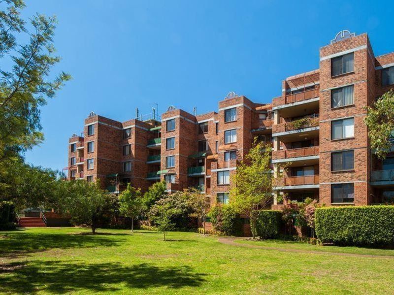 3 bedrooms Apartment / Unit / Flat in 45/777 South Dowling Street REDFERN NSW, 2016