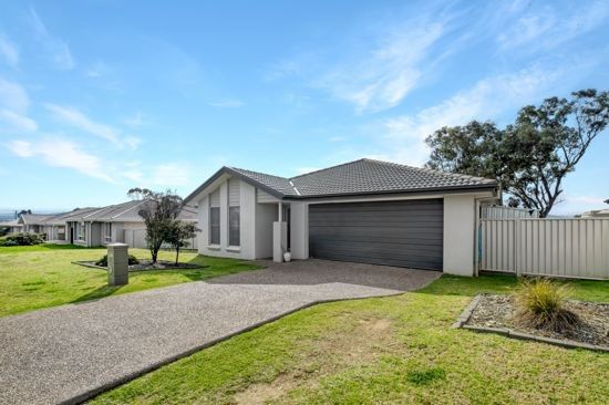 13 Mckinlay Place, Westdale NSW 2340