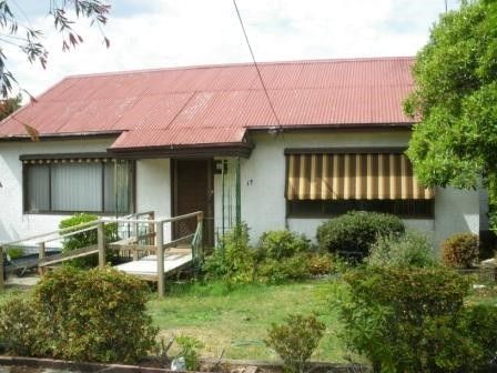 2 bedrooms House in 17 Vaux Street PASCOE VALE SOUTH VIC, 3044