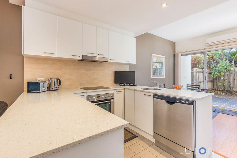 30/30 Ijong street, Braddon ACT 2612, Image 2