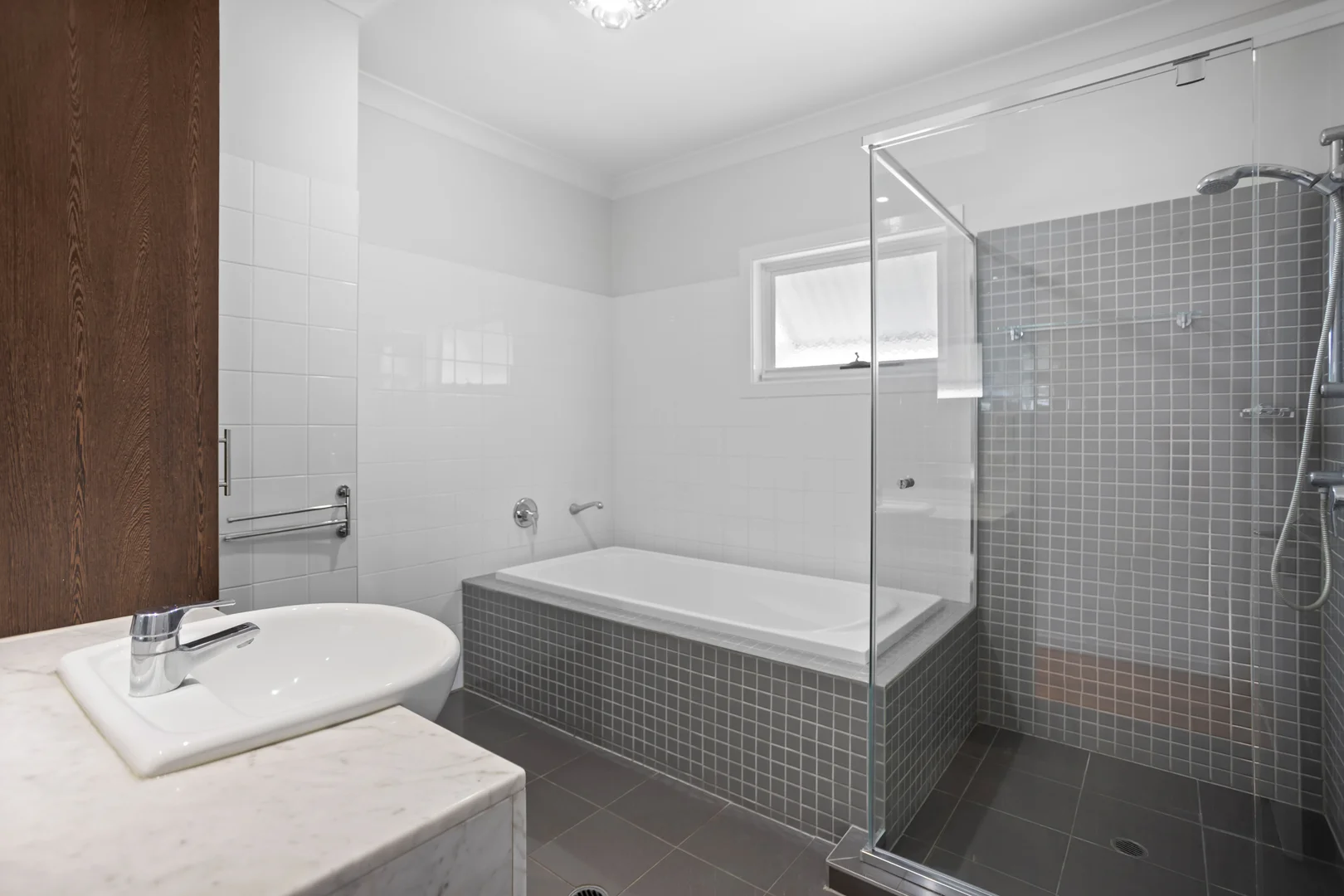 Additional image 8 of 165 Mcilwraith Avenue, Norman Park QLD 4170