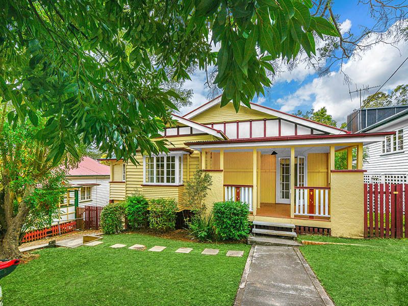 3 bedrooms House in 33 Atthow Avenue ASHGROVE QLD, 4060