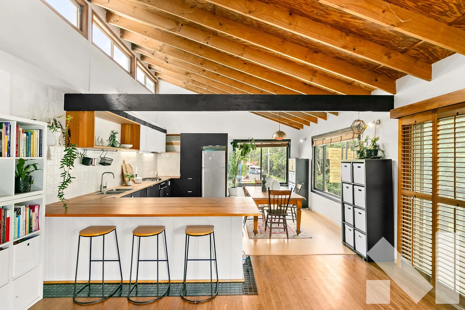 Primary image of 4 Alanson Avenue, Bulli NSW 2516