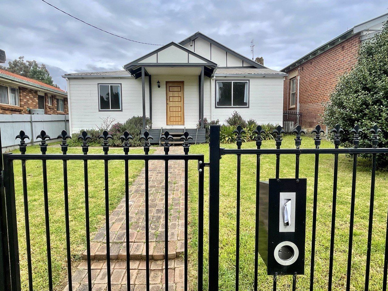 3 bedrooms House in 53 Woodward Street PARKES NSW, 2870