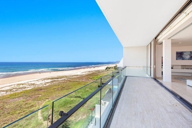 Picture of 2/209-211 Hedges Avenue, MERMAID BEACH QLD 4218