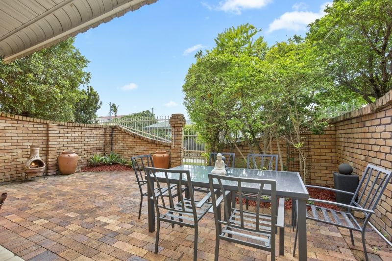 3 bedrooms House in 2/44 Venice Street MERMAID BEACH QLD, 4218