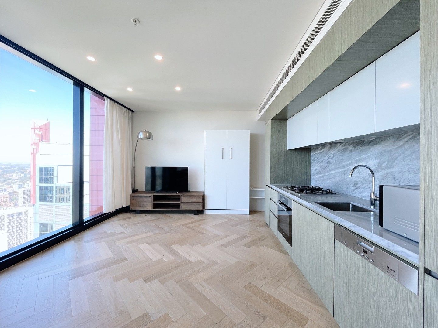 2 bedrooms Apartment / Unit / Flat in Level 52/115 Bathurst Street SYDNEY NSW, 2000