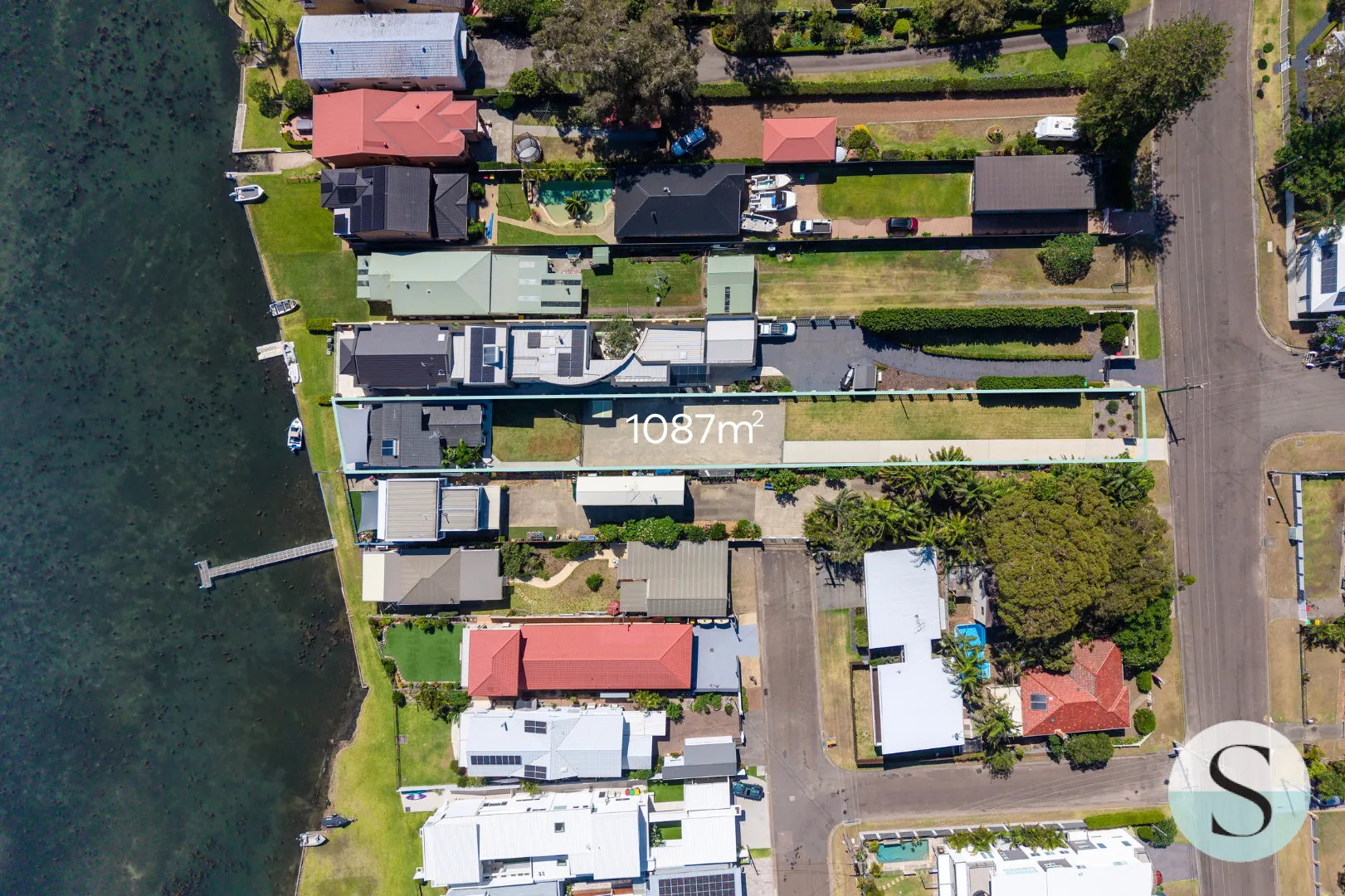 House in Newcastle, Marks Point - View 4