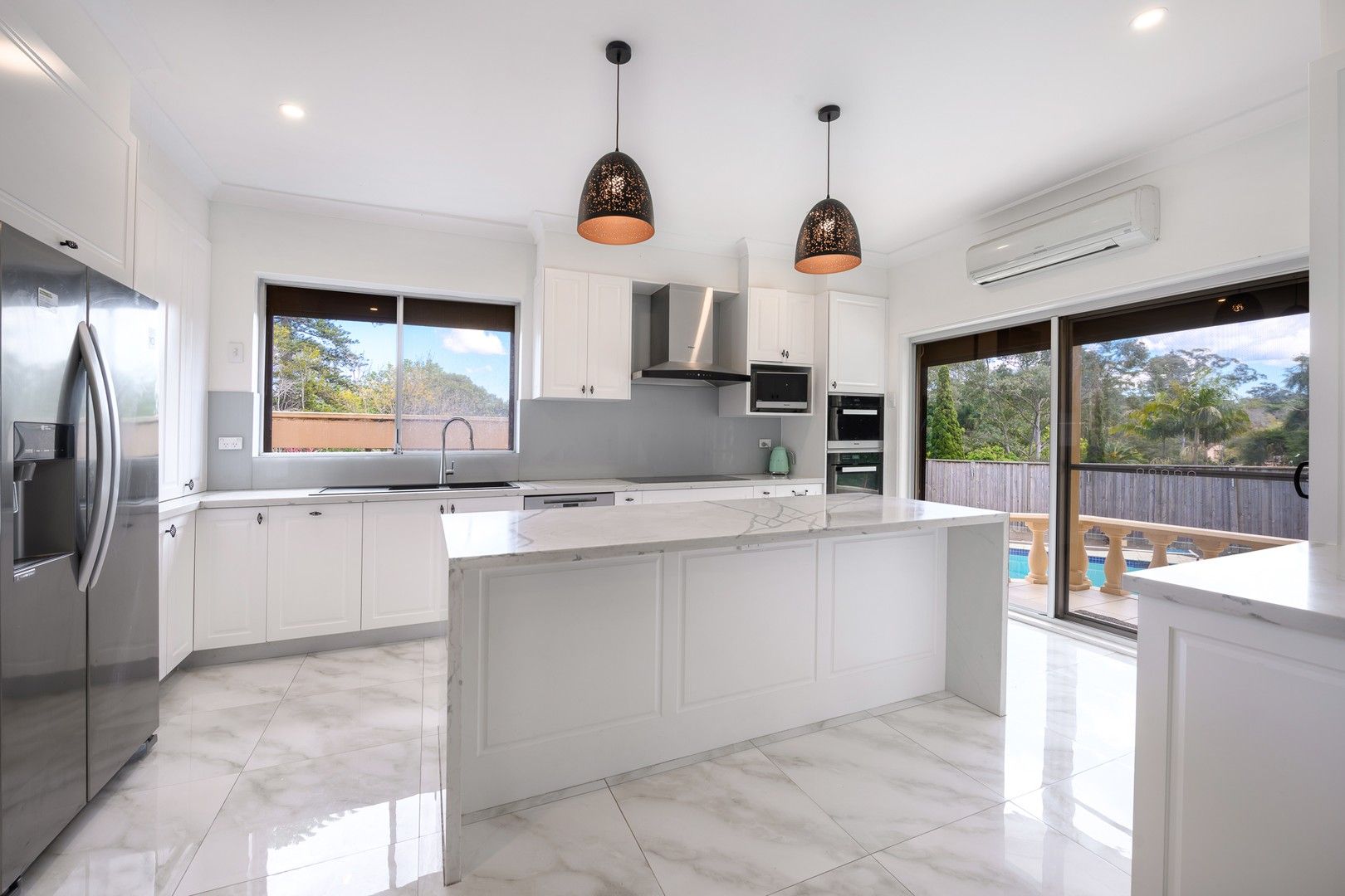 4 bedrooms House in 16 Anatol Place PYMBLE NSW, 2073