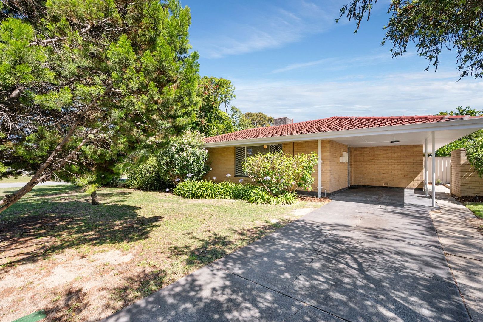 27 Davenport Road, Booragoon WA 6154, Image 1