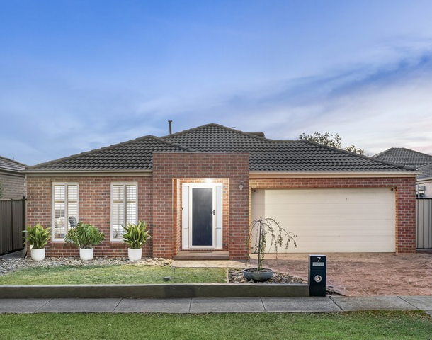 7 Connor Drive, Burnside Heights VIC 3023