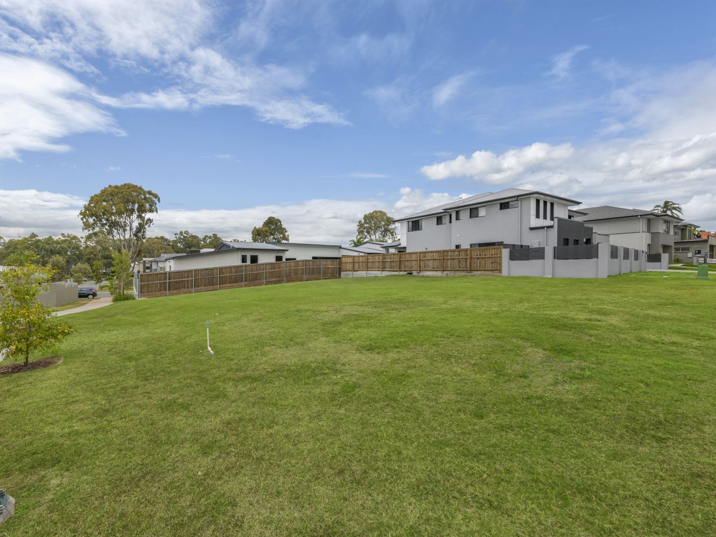 2 Palatial Court, Bridgeman Downs QLD 4035, Image 2