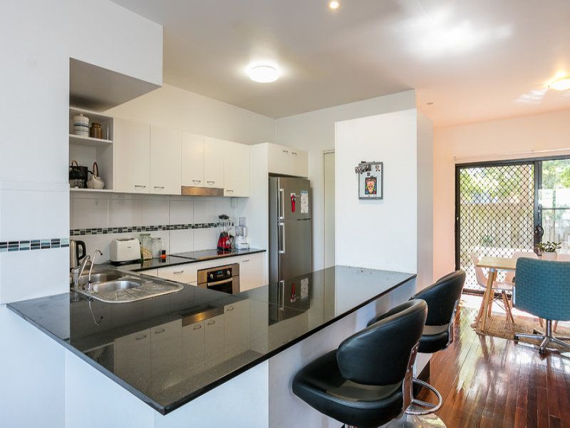 2 bedrooms Townhouse in 5/64 Browning Street SOUTH BRISBANE QLD, 4101