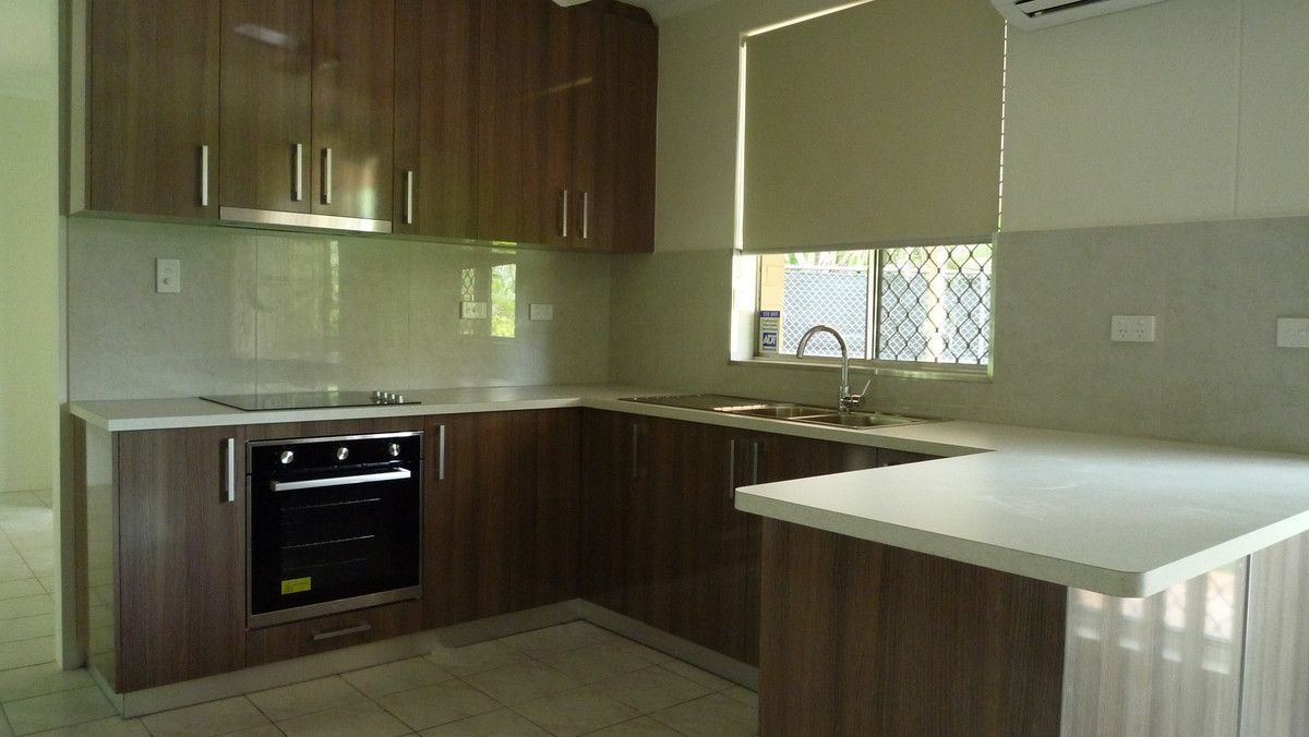 3 bedrooms House in 43 Milkwood Circuit KARAMA NT, 0812