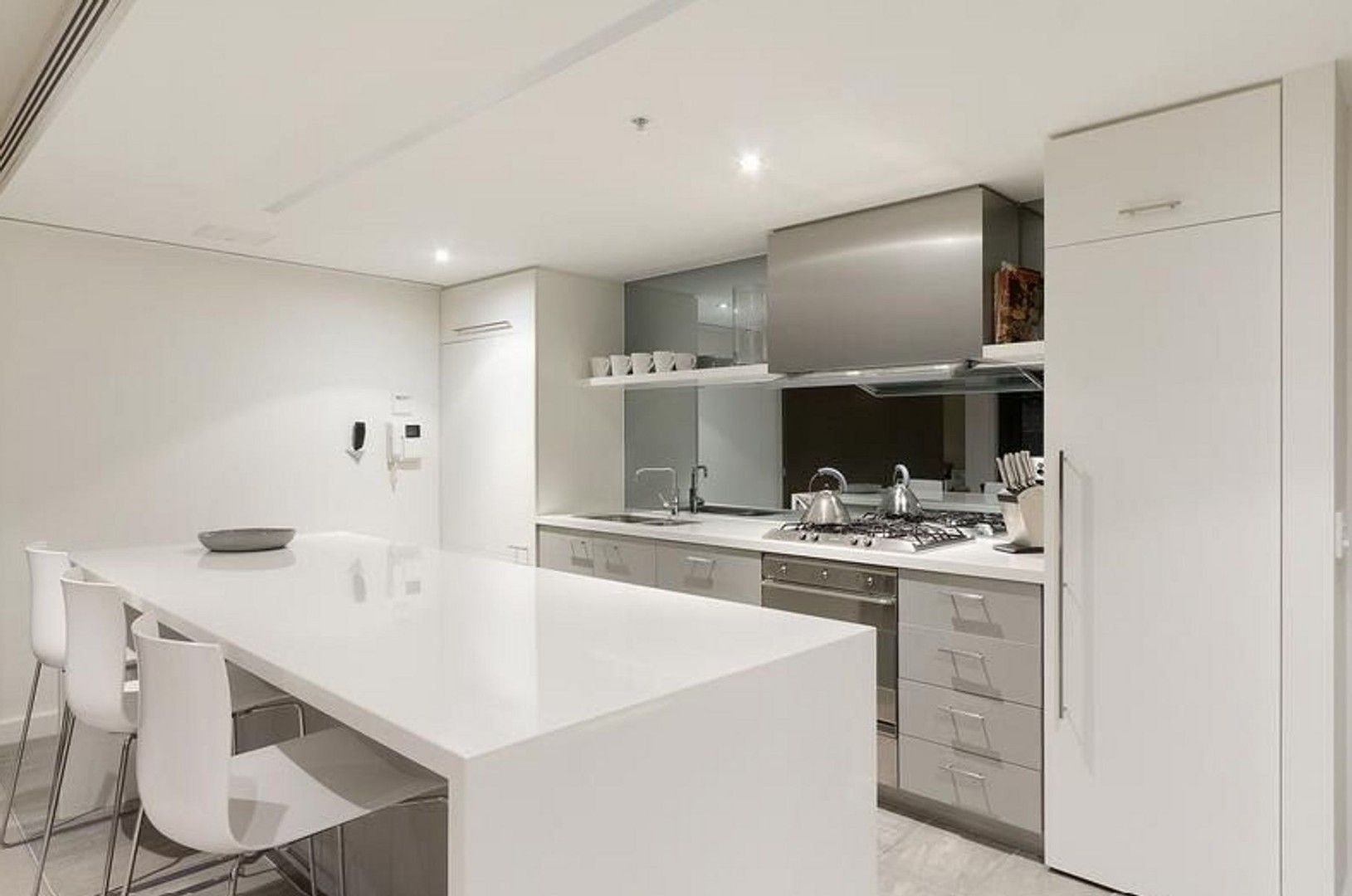 2 bedrooms Apartment / Unit / Flat in 2403/80 Lorimer Street DOCKLANDS VIC, 3008