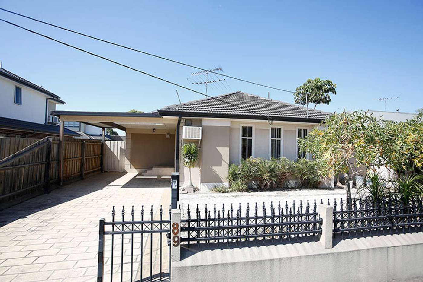 4 bedrooms Townhouse in 1/89 Hargreaves Crescent BRAYBROOK VIC, 3019