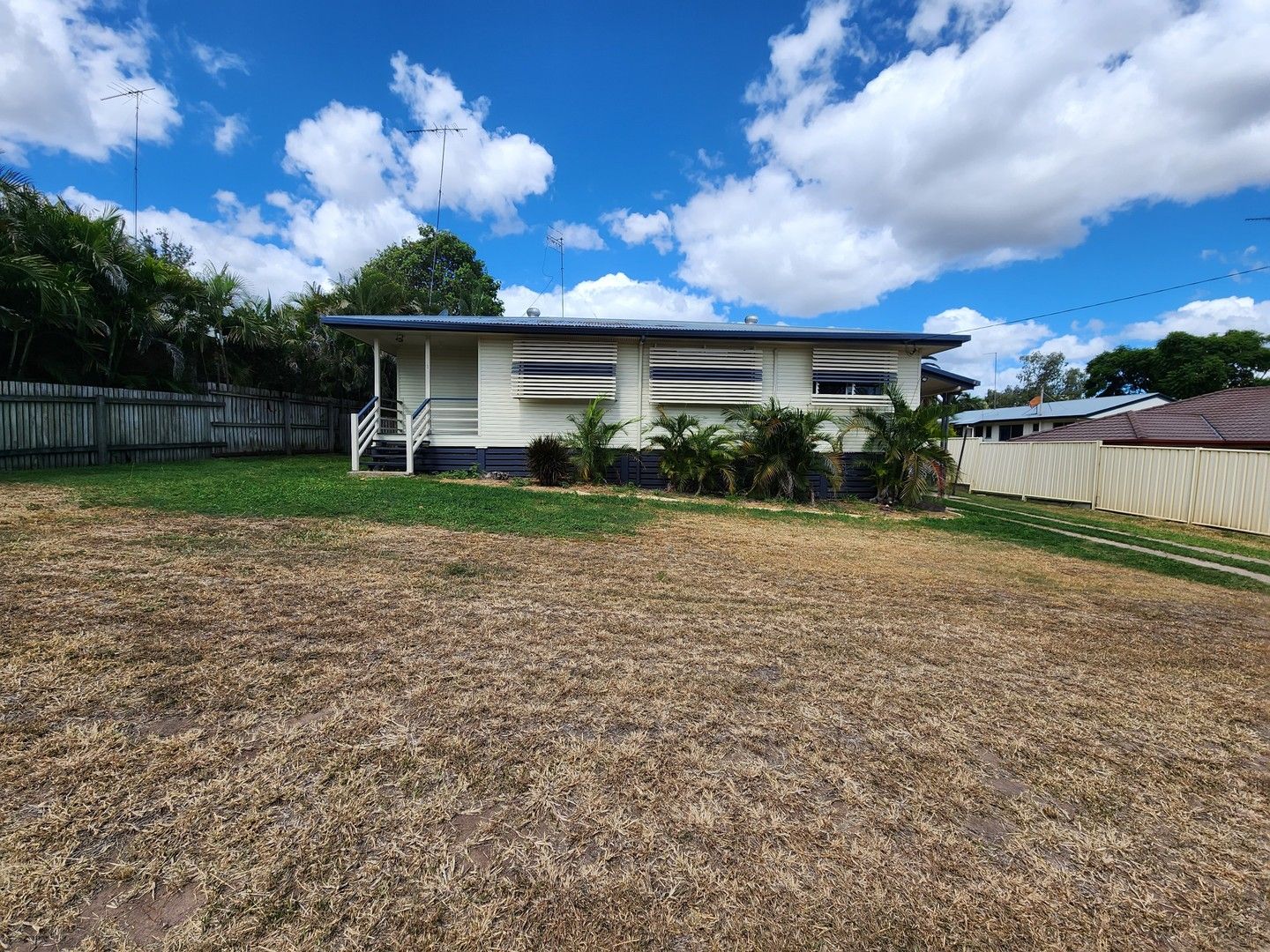 2 Jules St, Moura QLD 4718, Image 0