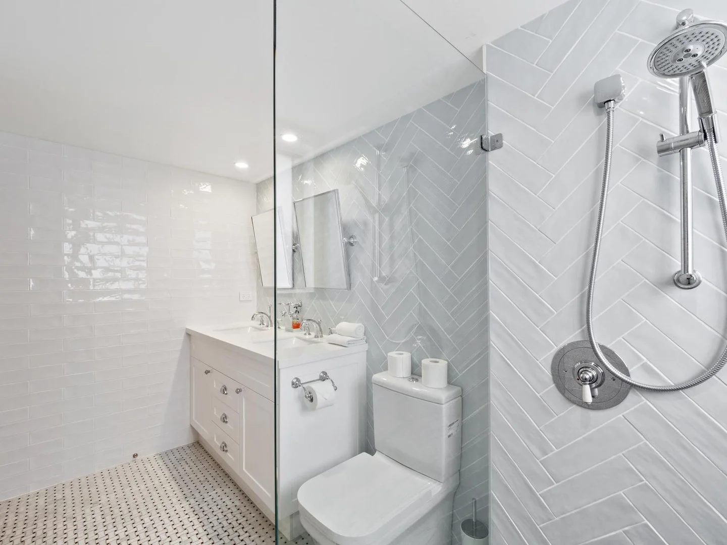 Additional image 14 of FIRST POINT DOWN, 23 Mooloomba Road, Point Lookout QLD 4183