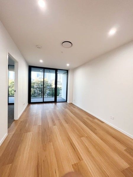 1 bedrooms Apartment / Unit / Flat in 34/18 REMEMBRANCE DRIVE SURFERS PARADISE QLD, 4217