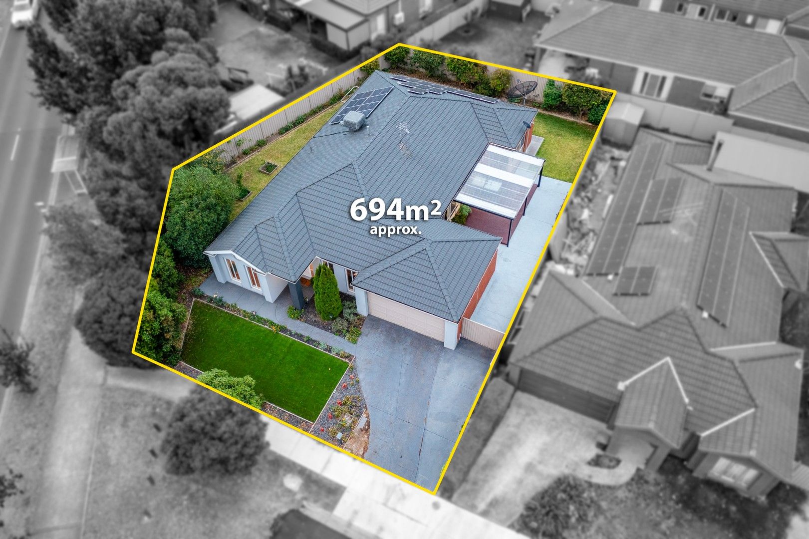 23 Bowral Loop, Craigieburn VIC 3064, Image 2