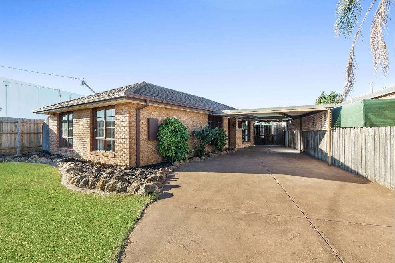 30 Westcott Parade, Rockbank VIC 3335 Domain