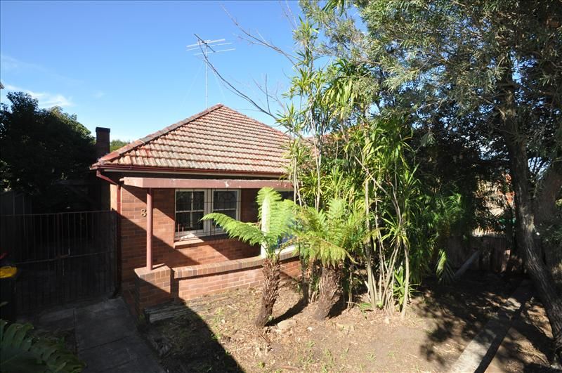 3 bedrooms House in 39 Undine Street RUSSELL LEA NSW, 2046