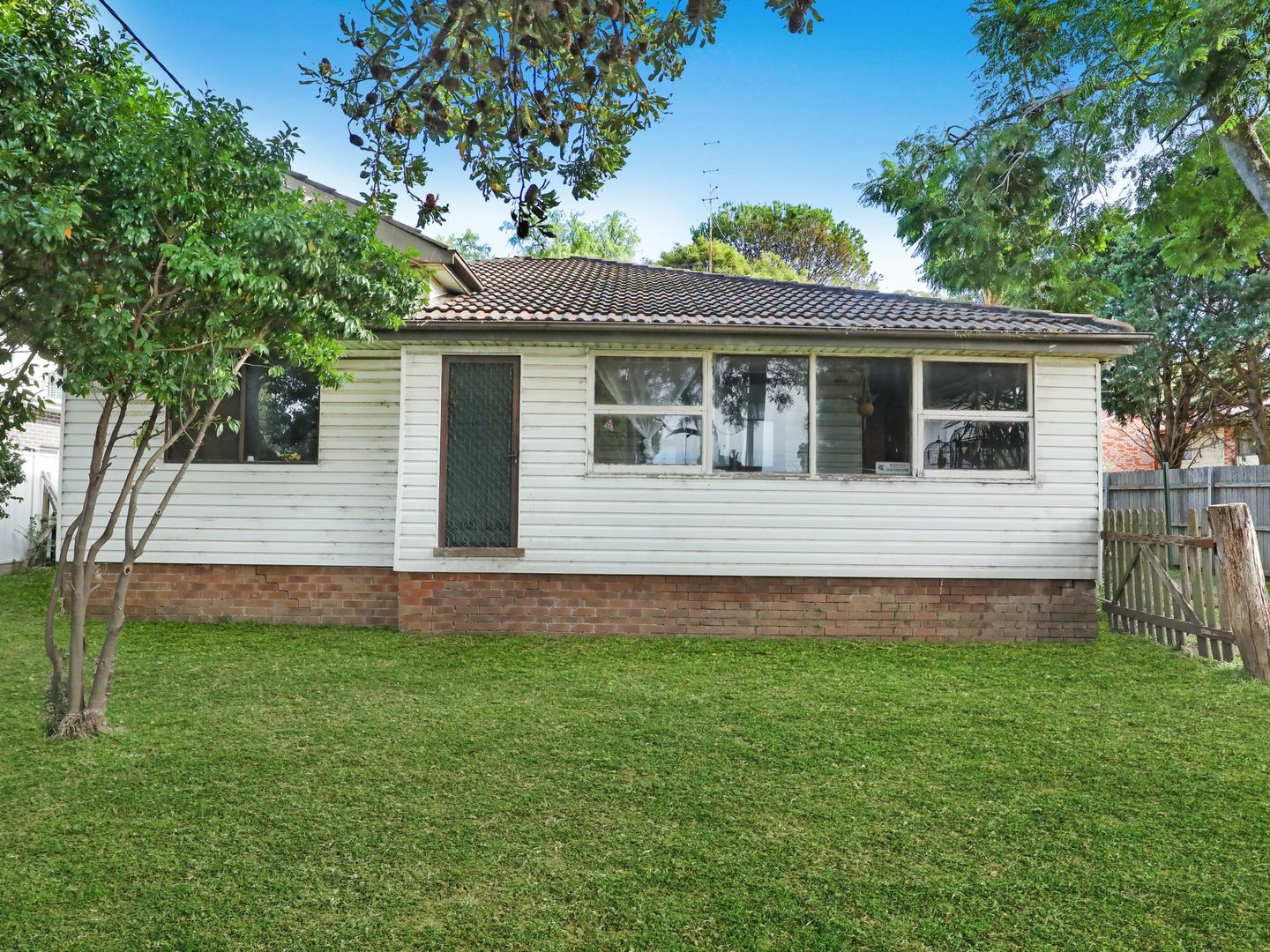 4 Sproule Crescent, Balgownie NSW 2519, Image 1