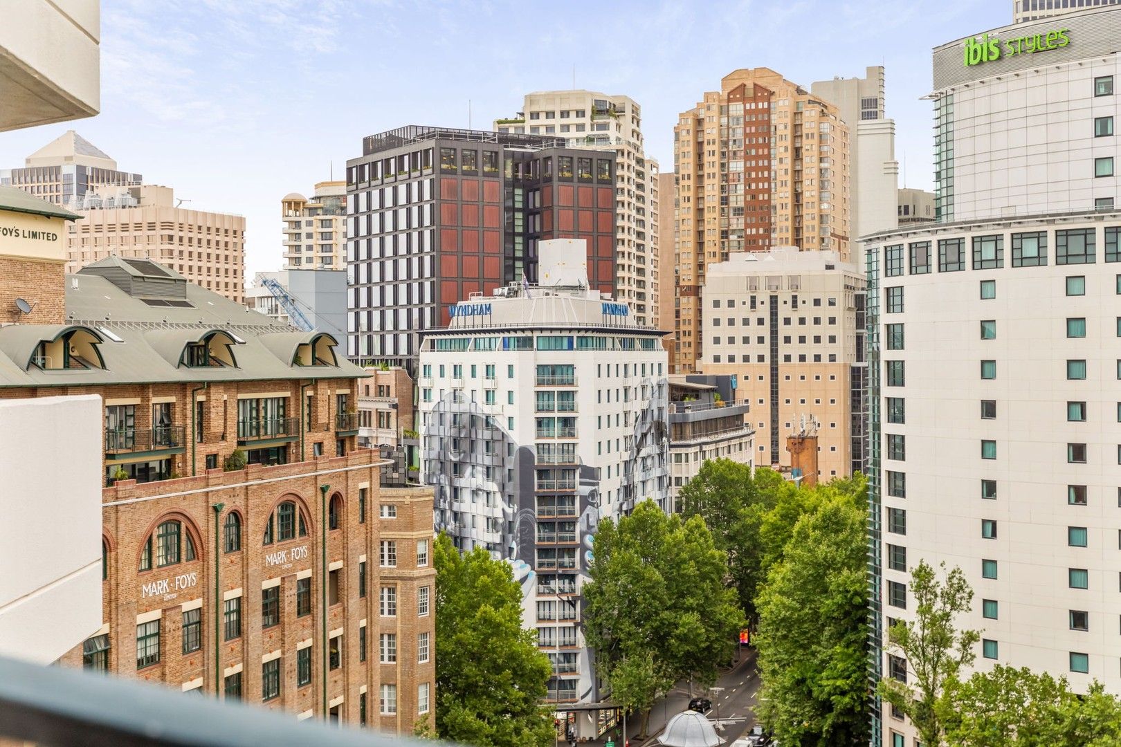 2 bedrooms Apartment / Unit / Flat in 1404/156-160 Goulburn Street SURRY HILLS NSW, 2010